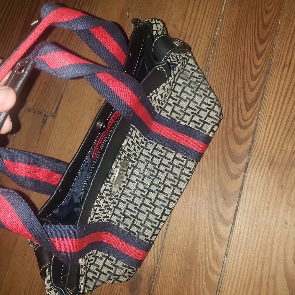 TH purse